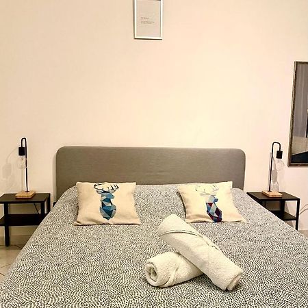 Studio Menton Proche Mer Climatise Wifi Екстериор снимка
